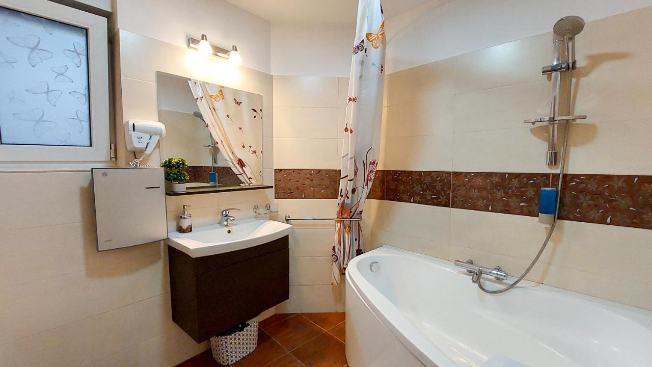 Fancy 1Bd Family Friendly In Historical Centre Διαμέρισμα Βουκουρέστι Εξωτερικό φωτογραφία