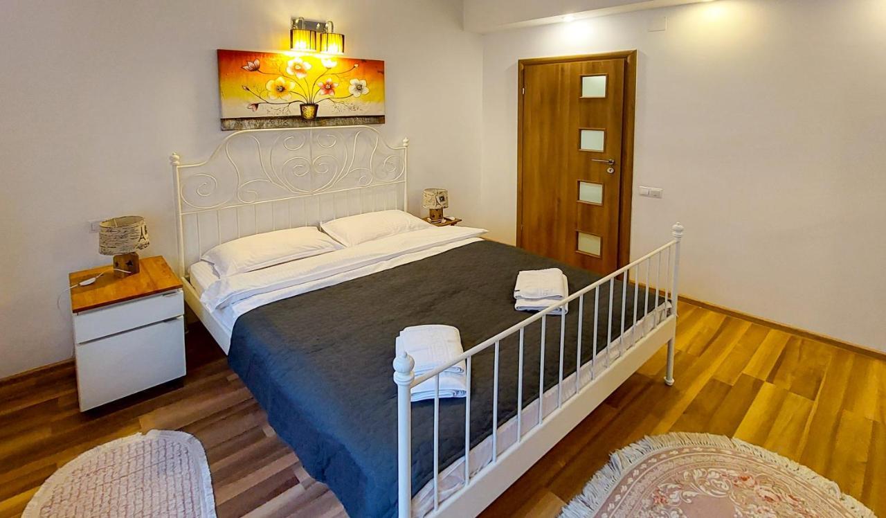 Fancy 1Bd Family Friendly In Historical Centre Διαμέρισμα Βουκουρέστι Εξωτερικό φωτογραφία